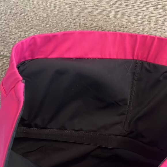 Simons Pink and Black Swimsuit strapless onepiece medium - Picture 5 of 5